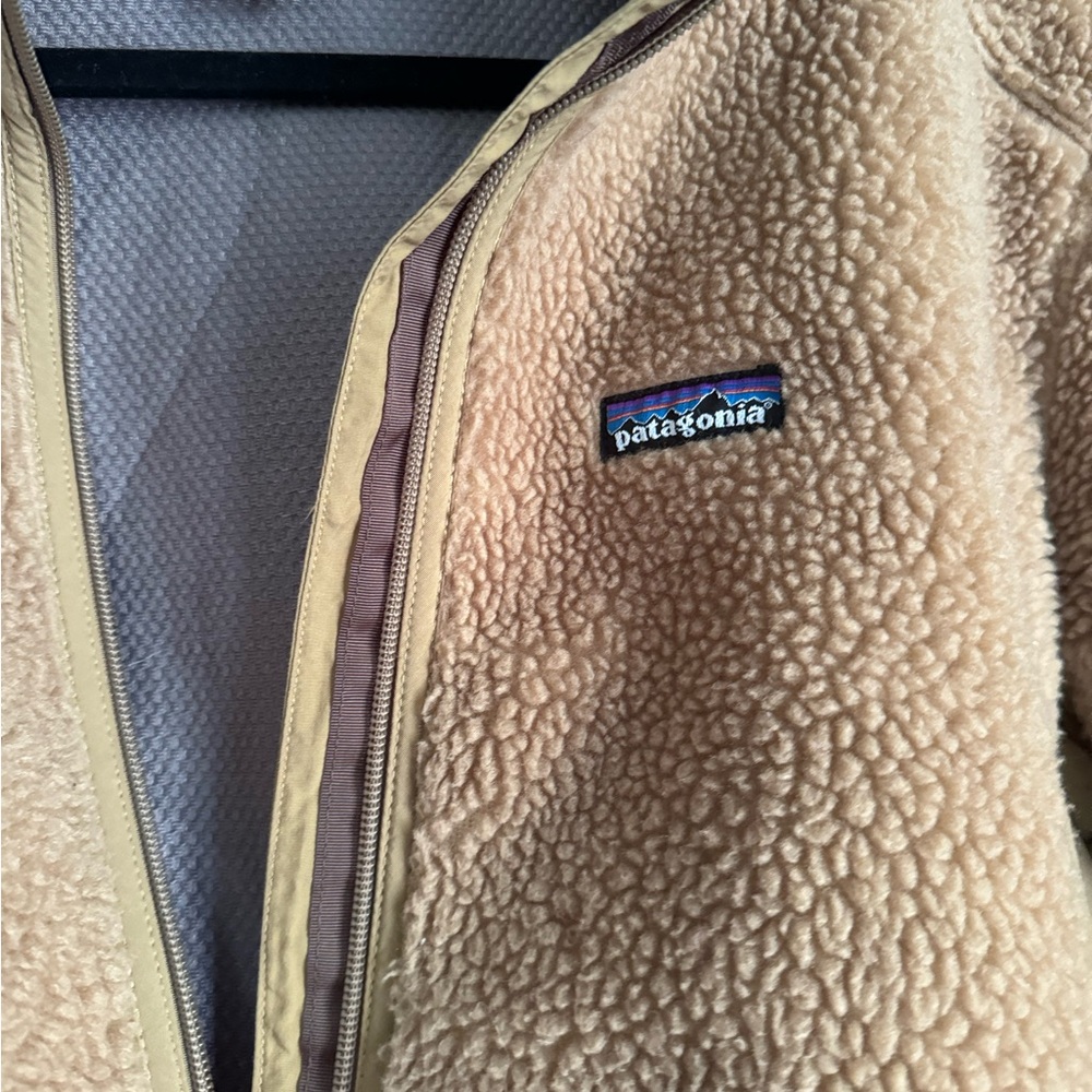 Women’s Patagonia jacket
